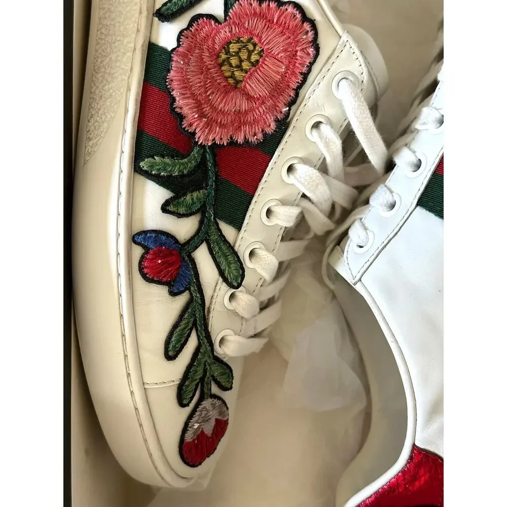 Iconic Gucci Ace embroidered low-top floral sneakers signature stripe size 36.5